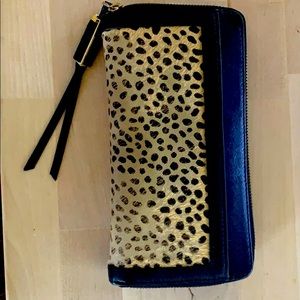 Stella & Dot Leopard Mercer Wallet